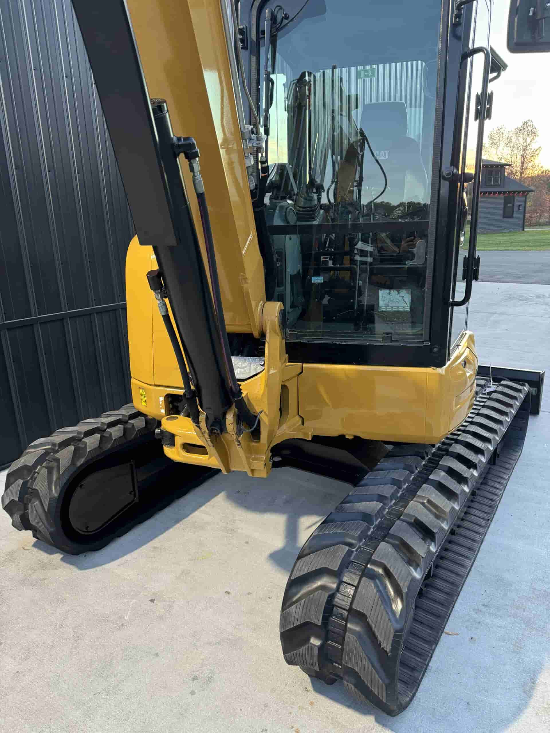 2017 CAT 305E2 CLEAN
